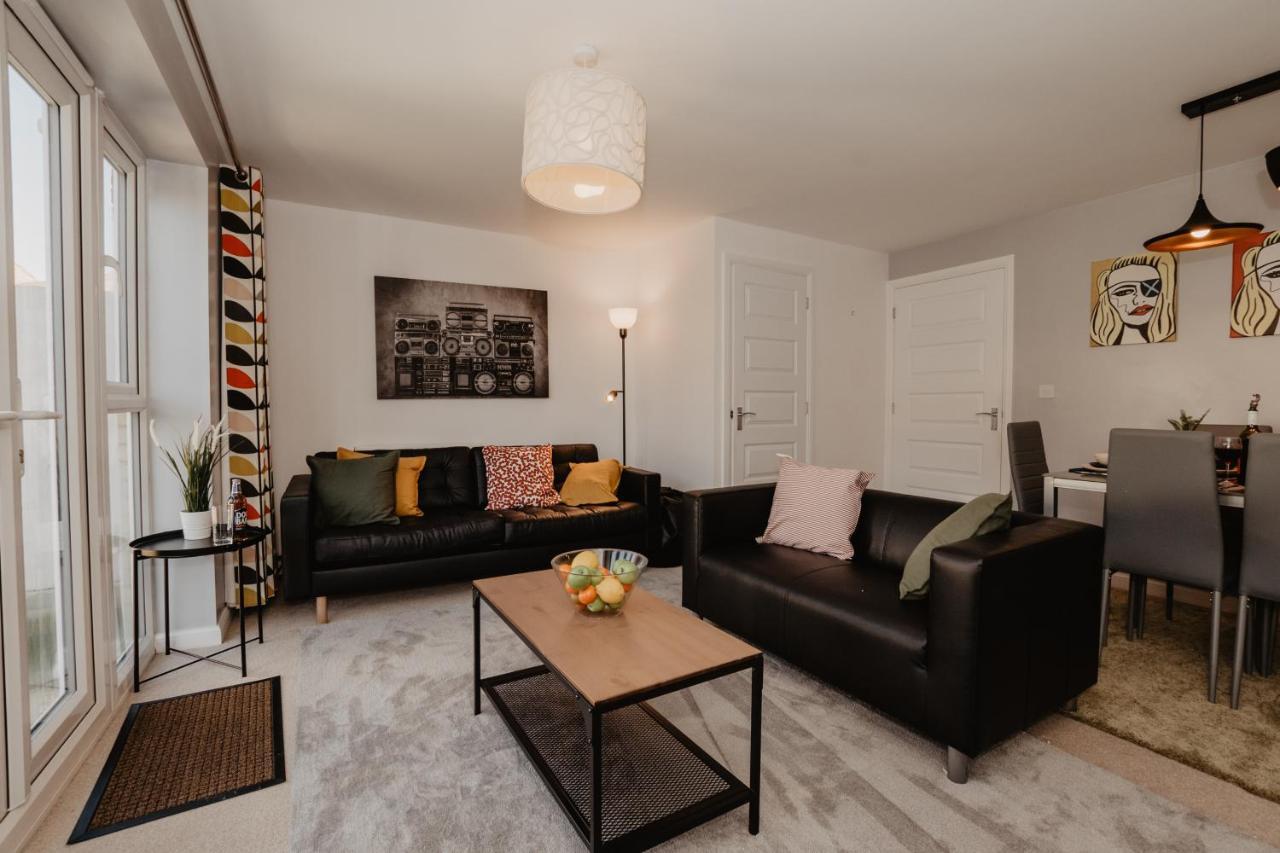 Coyle House, 3 Bed,Corby, Super Kings Or Twins, Driveway, Free Wi-Fi, Corporates Welcome Kültér fotó